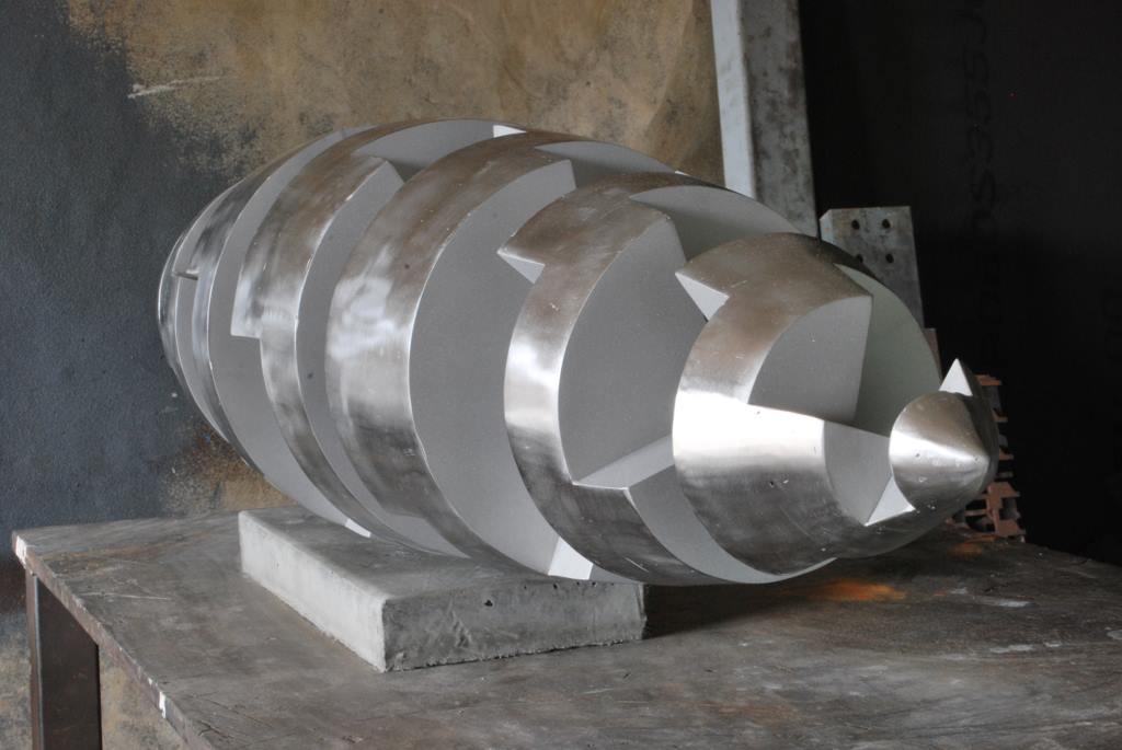 sculpture-finie-avec-socle-béton-realisee-par-l-artiste-sculpteur-contemporain-Felix-Valdelievre-en-2017-(5)